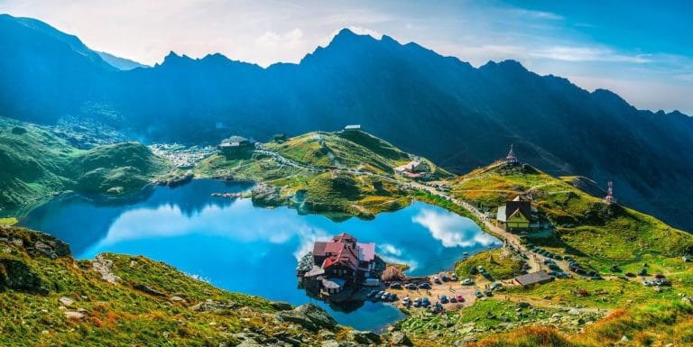 Atracții naturale și culturale din România