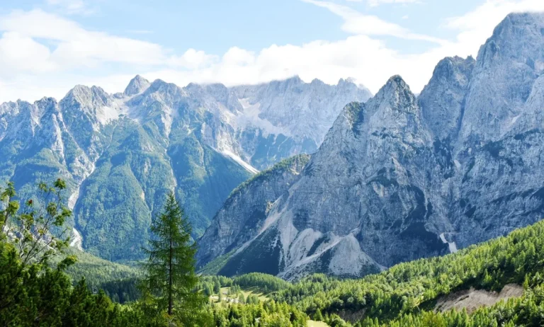 Trasee montane România: 12 idei de drumeții pentru iubitorii de natură și panorame Trasee montane România